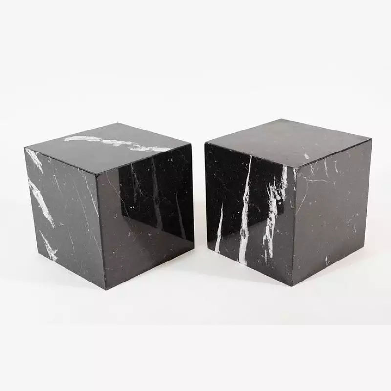 White Carrara Marble Bookends ການປະຕິມາກໍາຮ່ວມສະໄໝ Modern Elegant Art Bookends (3)